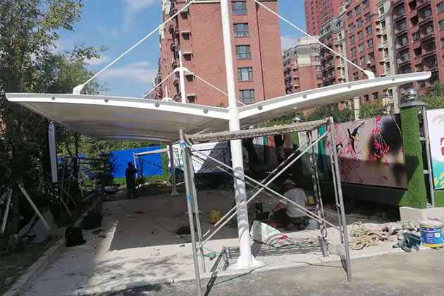 夏季如何多哈爾濱膜結(jié)構(gòu)車(chē)棚進(jìn)行維護(hù)呢？